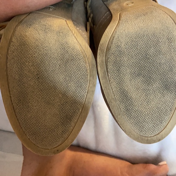 Precious, tan, fringed booties - Picture 5 of 5